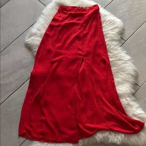 ♥️RED MAXI SKIRT WITH SLIT💋